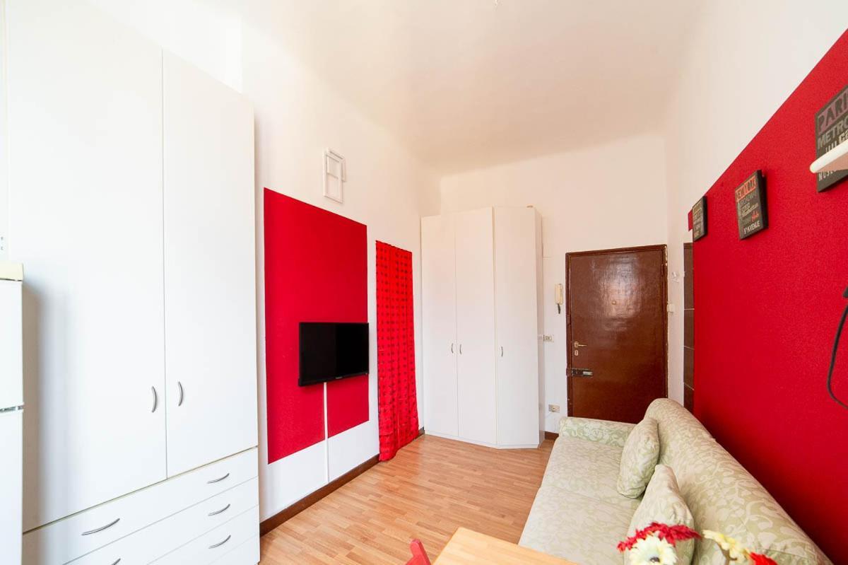 Hbhall Navigli 21 Milánó Kültér fotó